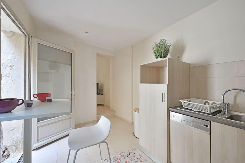 Toptip - Clim - Terrasse - Wi-fi -parking Gratuit En Souterrain Apartment *