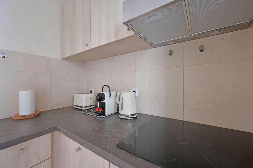Apartment Toptip - Clim - Terrasse - Wi-fi -parking Gratuit En Souterrain